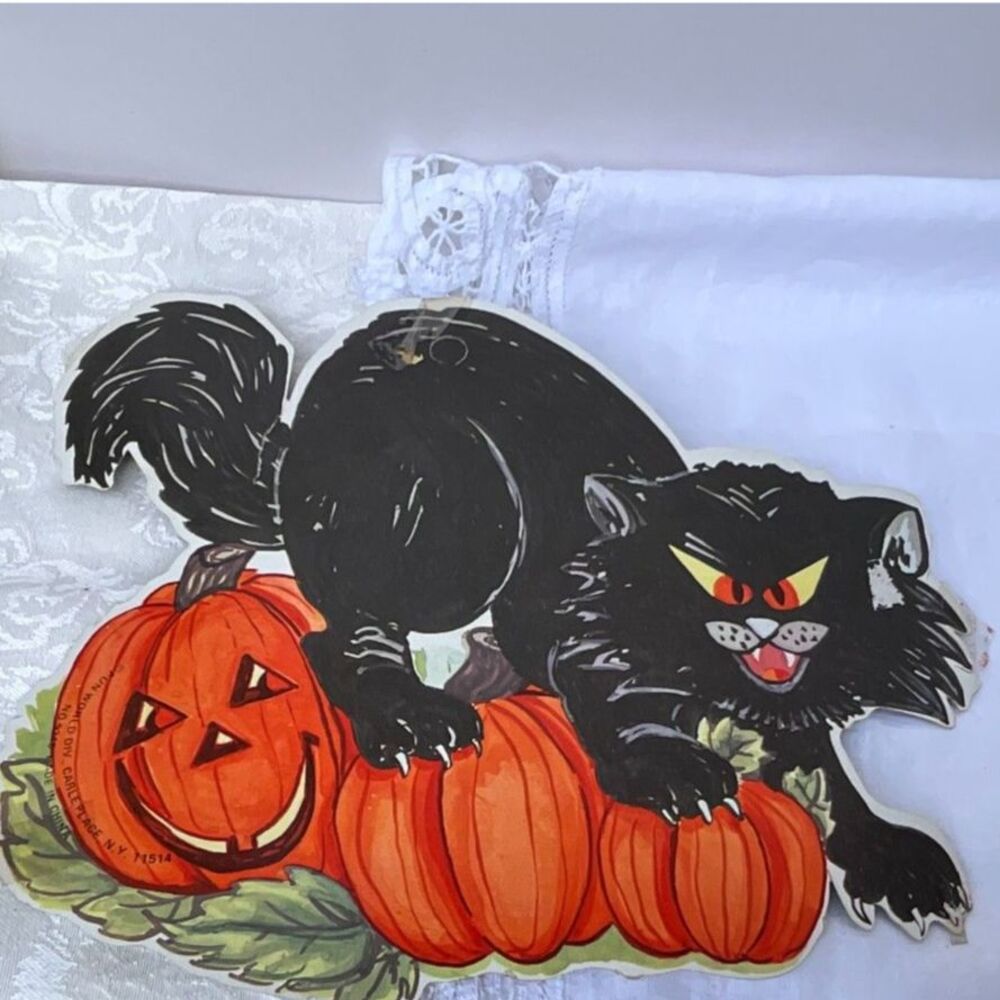 4 vintage Halloween window die cut paper decorations pumpkins, cat, hay stack - Picture 5 of 11